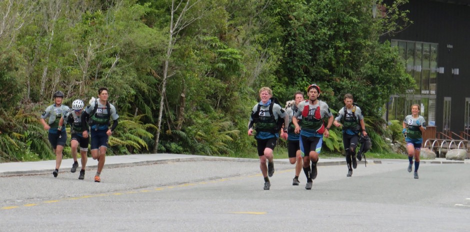 Tiger Adventure NZ and Fear Youth sprint to the finish line to decide the third place